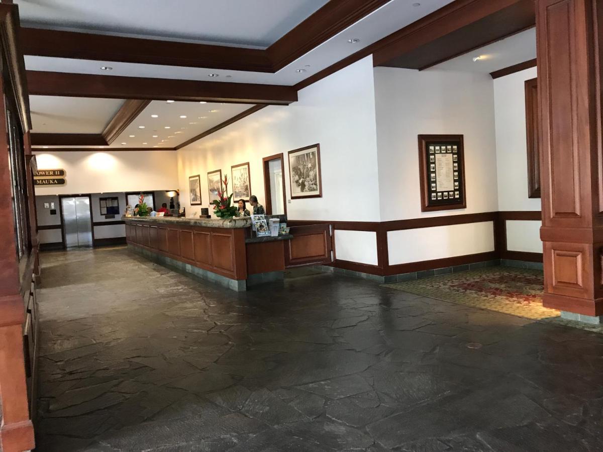Waikiki Banyan Apartment Honolulu Bagian luar foto